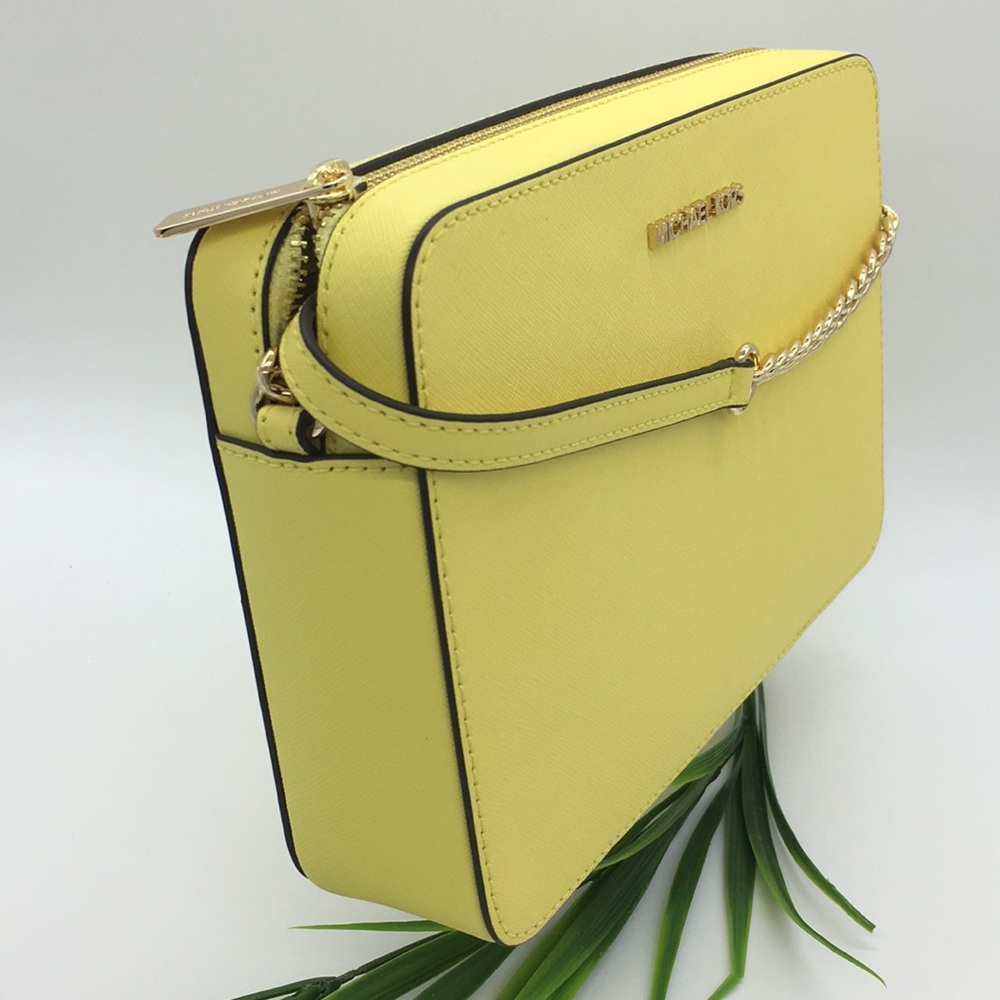 MICHAEL KORS JET SET ITEM LG EW CROSSBODY LEATHER - Picture 2 of 8